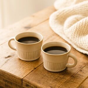 H&M Home Stoneware Mugs (Set of 2)